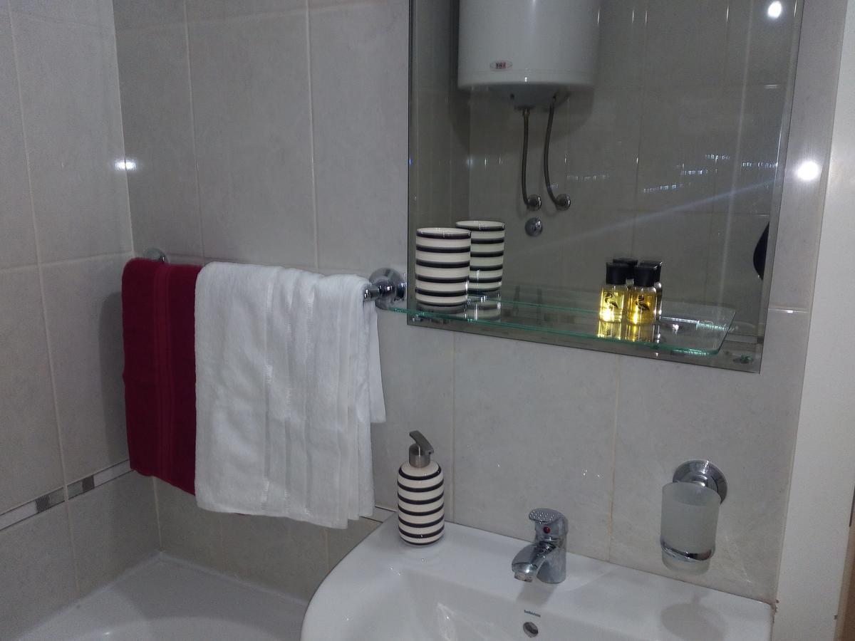 Apartment Aska Belgrad Exteriör bild