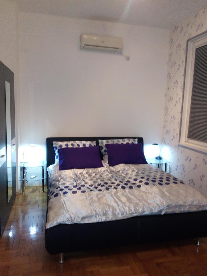 Apartment Aska Belgrad Exteriör bild